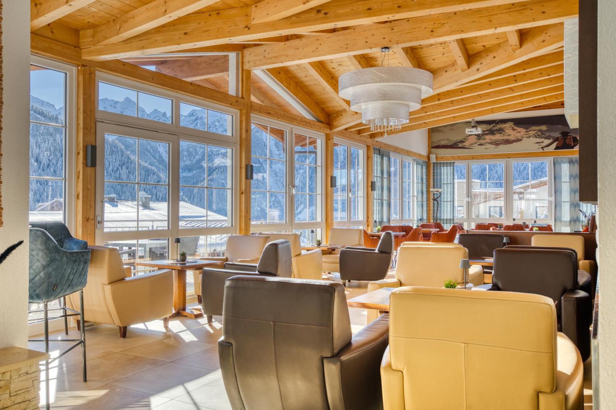 Hotel Alpen-Royal Jerzens Eksteriør billede